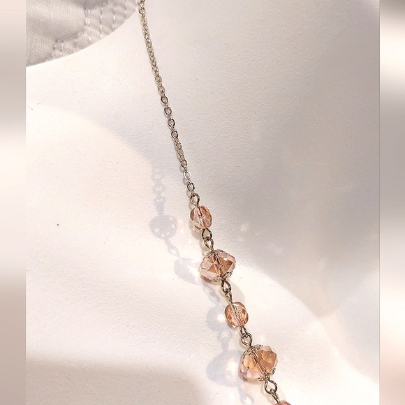 Ruffles & Stripes Women's Victorian Style Cameo Necklace & Drop Earrings Set NWT - Picture 5 of 8